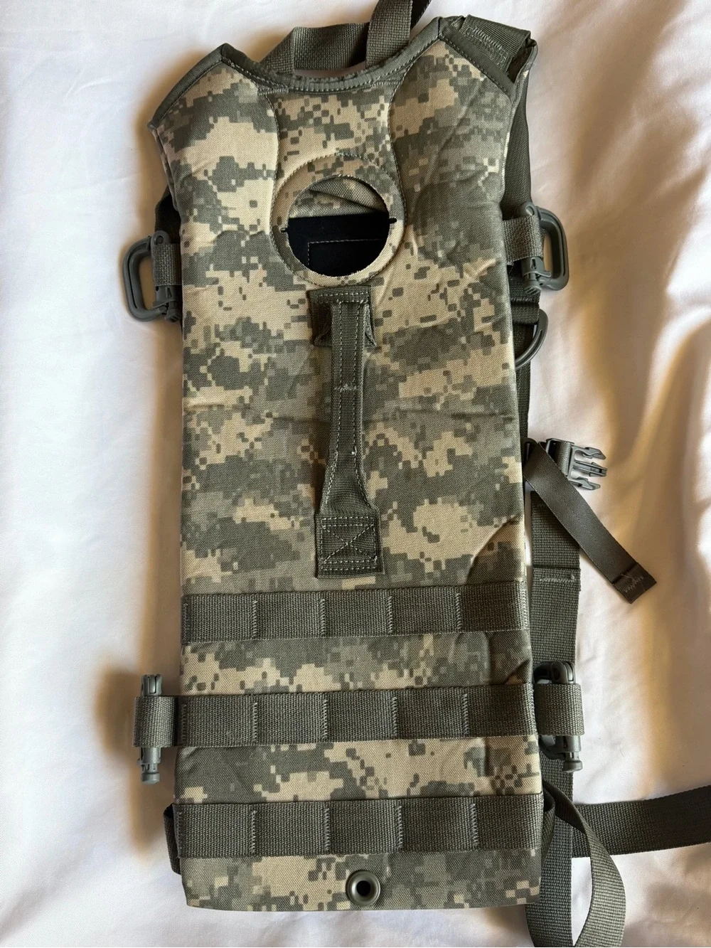 Camouflage Hydration Pack - Military Digital Camo